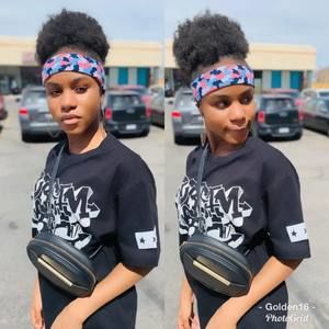 Meet your Posher, Denise